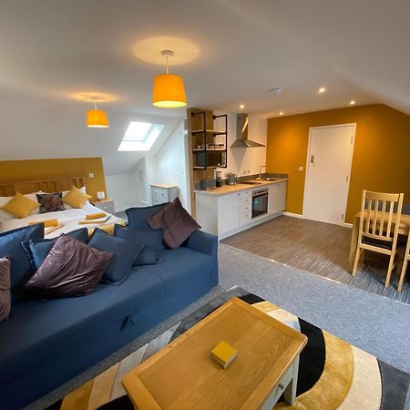 Modern Studio Apartment Set Beneath The Black Mountains A Stones Throw From The Offas Dyke Path Clodock Екстер'єр фото