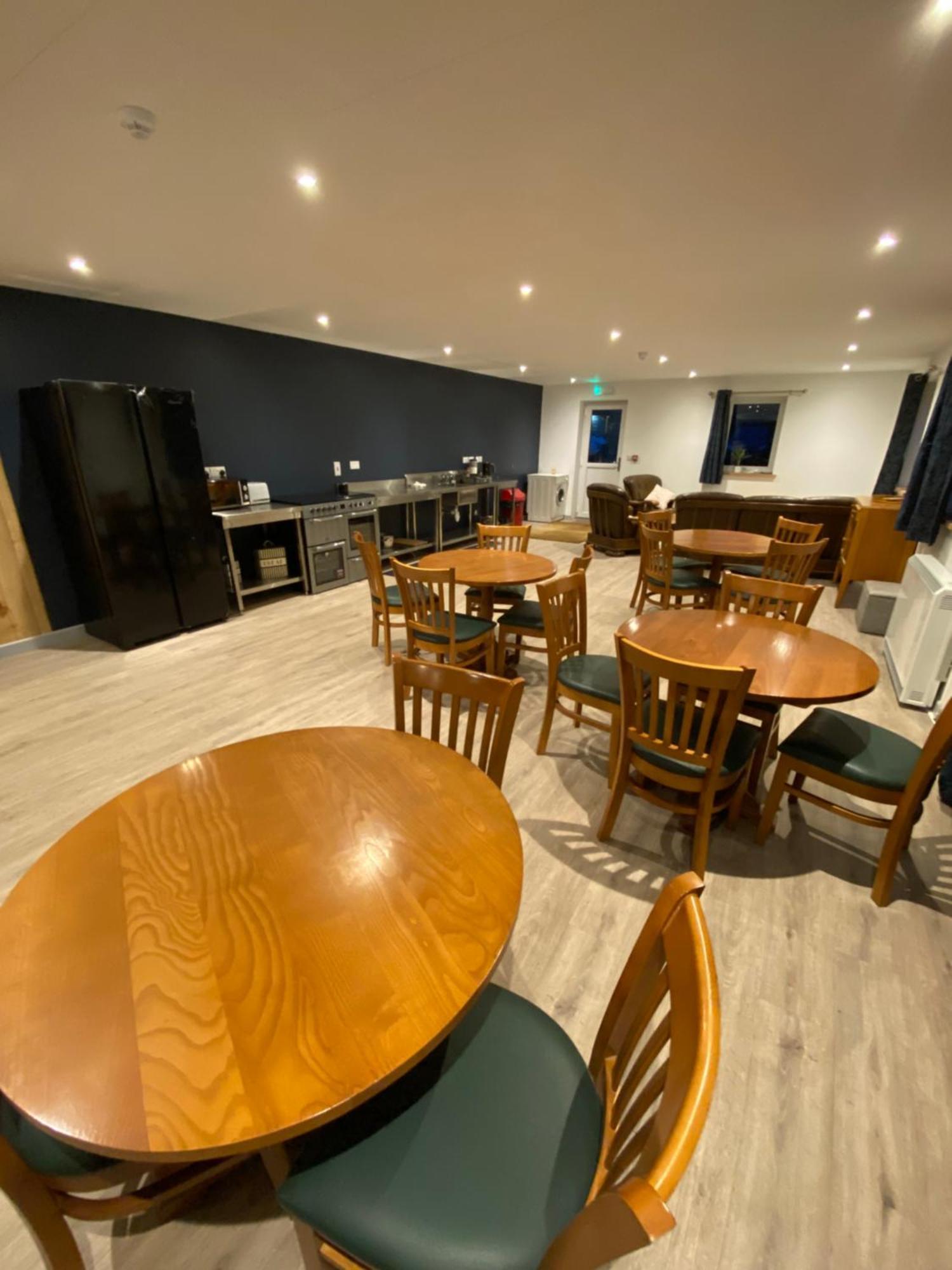 Modern Studio Apartment Set Beneath The Black Mountains A Stones Throw From The Offas Dyke Path Clodock Екстер'єр фото
