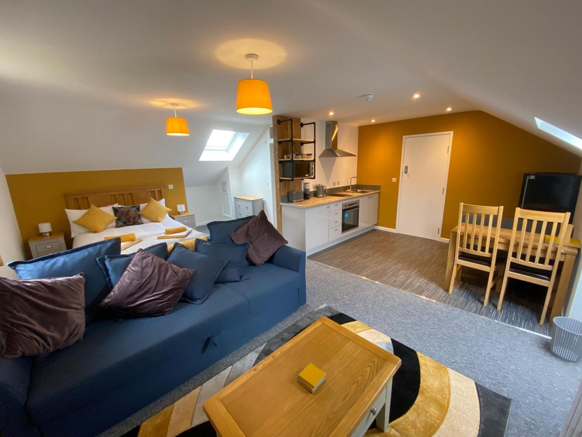 Modern Studio Apartment Set Beneath The Black Mountains A Stones Throw From The Offas Dyke Path Clodock Екстер'єр фото